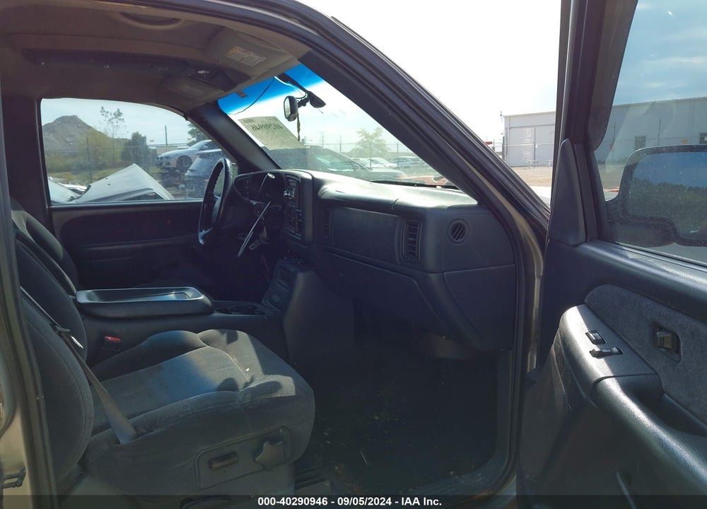 2002 CHEVROLET SILVERADO 2500HD LS VIN: 1GCHK23U22F240917