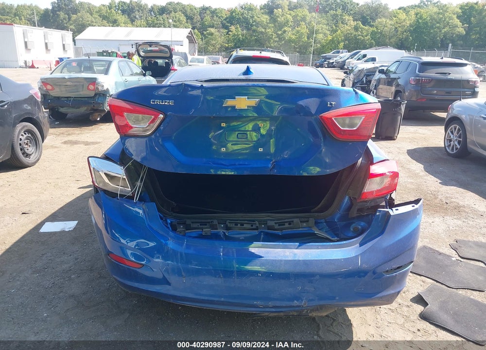 2019 CHEVROLET CRUZE LT VIN: 1G1BE5SM6K7119231