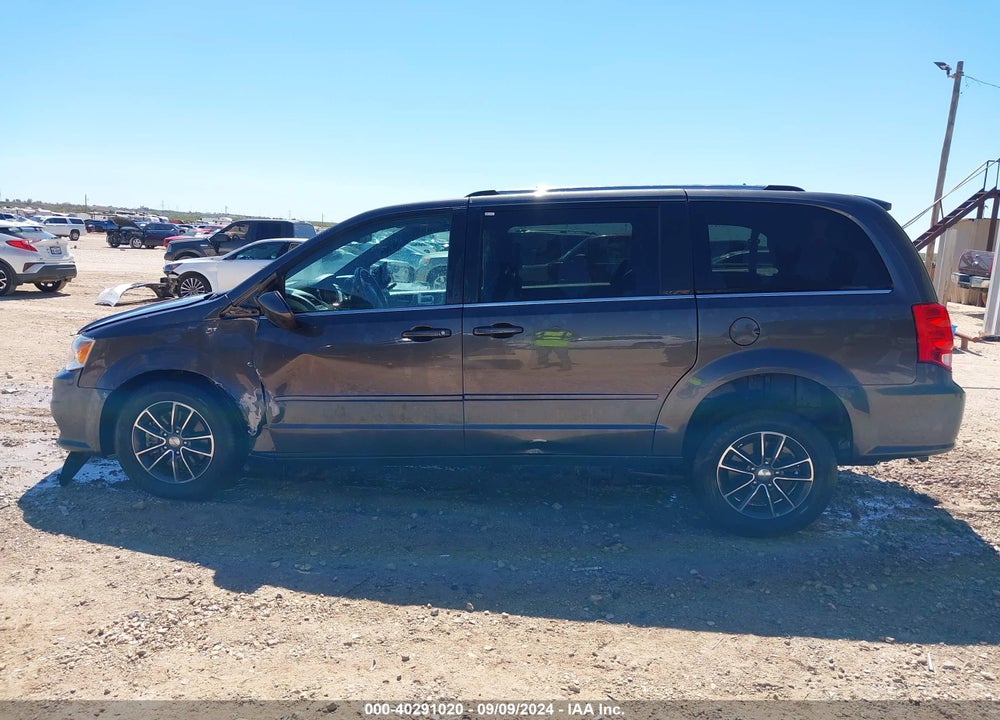 2017 DODGE GRAND CARAVAN SXT VIN: 2C4RDGCG1HR714945