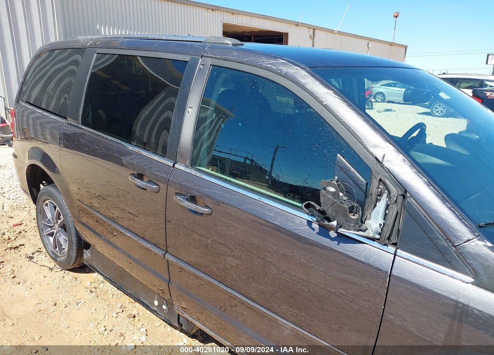 2017 DODGE GRAND CARAVAN SXT VIN: 2C4RDGCG1HR714945
