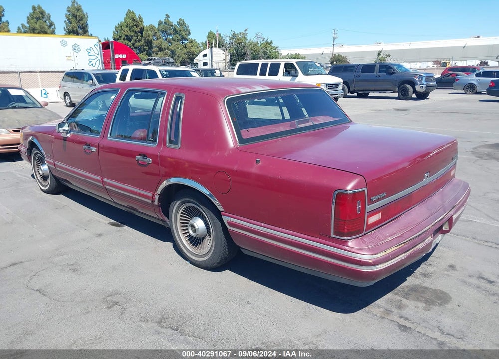 1991 LINCOLN TOWN CAR EXECUTIVE VIN: 1LNCM81W5MY681875