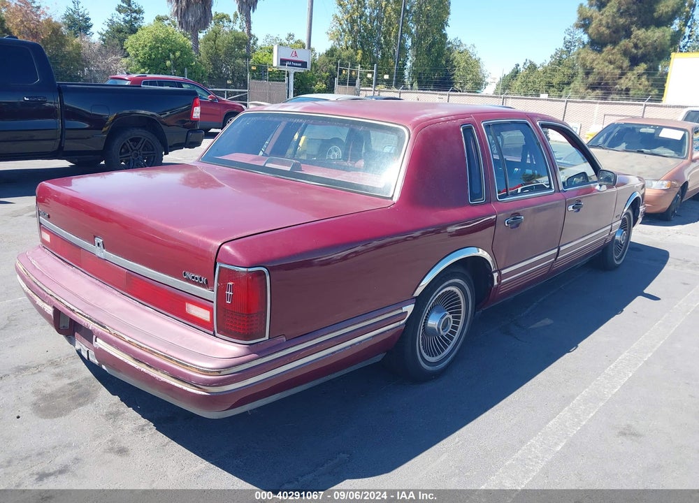 1991 LINCOLN TOWN CAR EXECUTIVE VIN: 1LNCM81W5MY681875