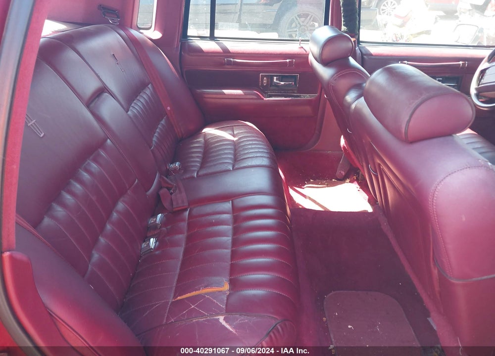 1991 LINCOLN TOWN CAR EXECUTIVE VIN: 1LNCM81W5MY681875