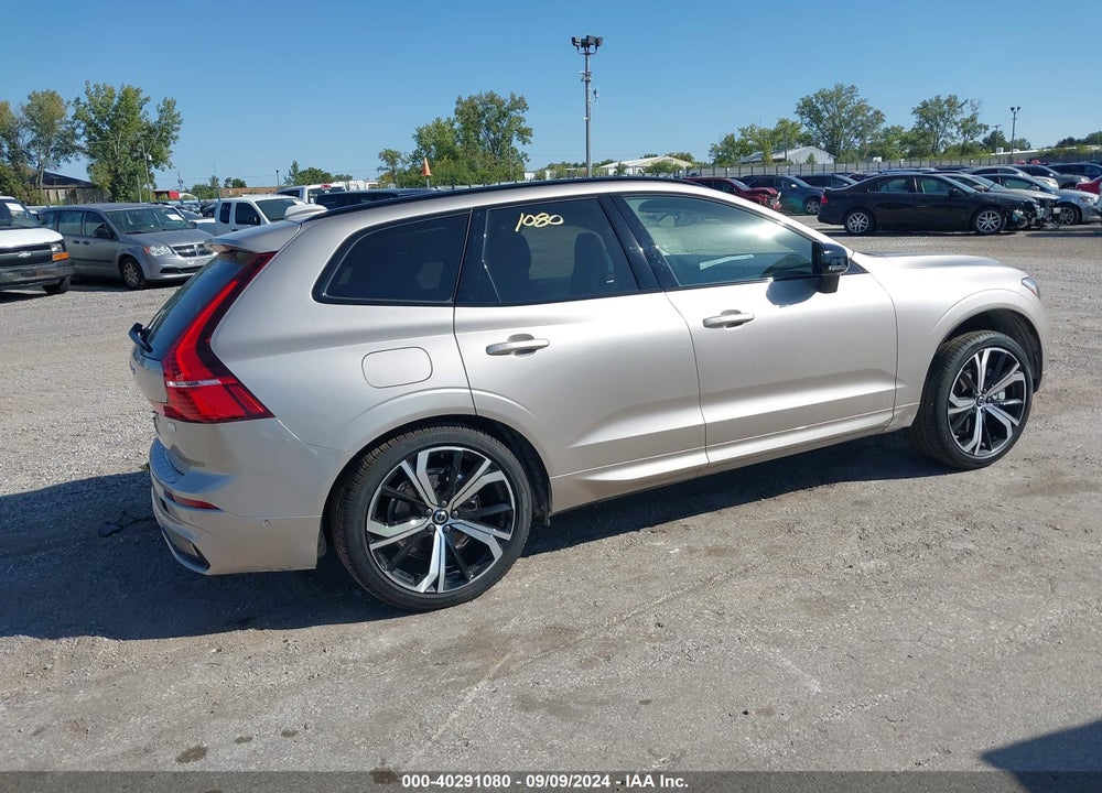 2023 VOLVO XC60 RECHARGE PLUG-IN HYBRID T8 ULTIMATE DARK THEME VIN: YV4H60DX2P1356847