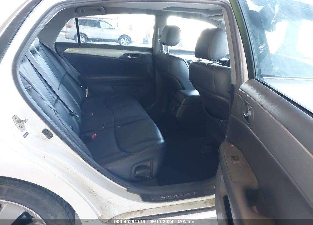 2005 TOYOTA AVALON TOURING VIN: 4T1BK36BX5U022452