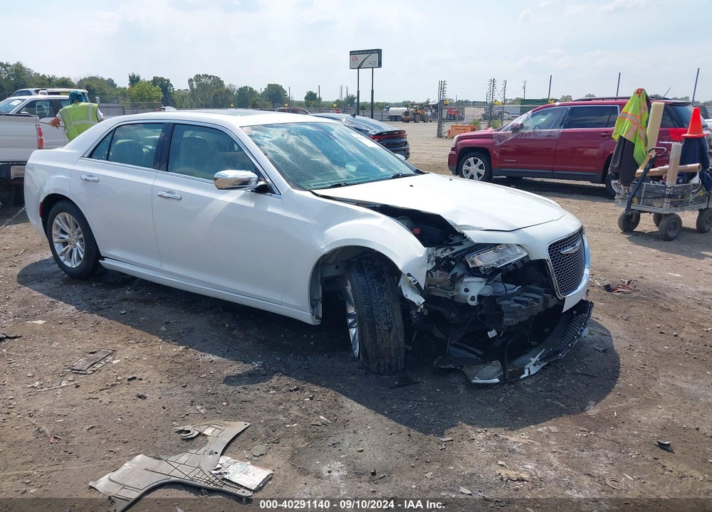 2017 CHRYSLER 300C VIN: 2C3CCAEG8HH564247