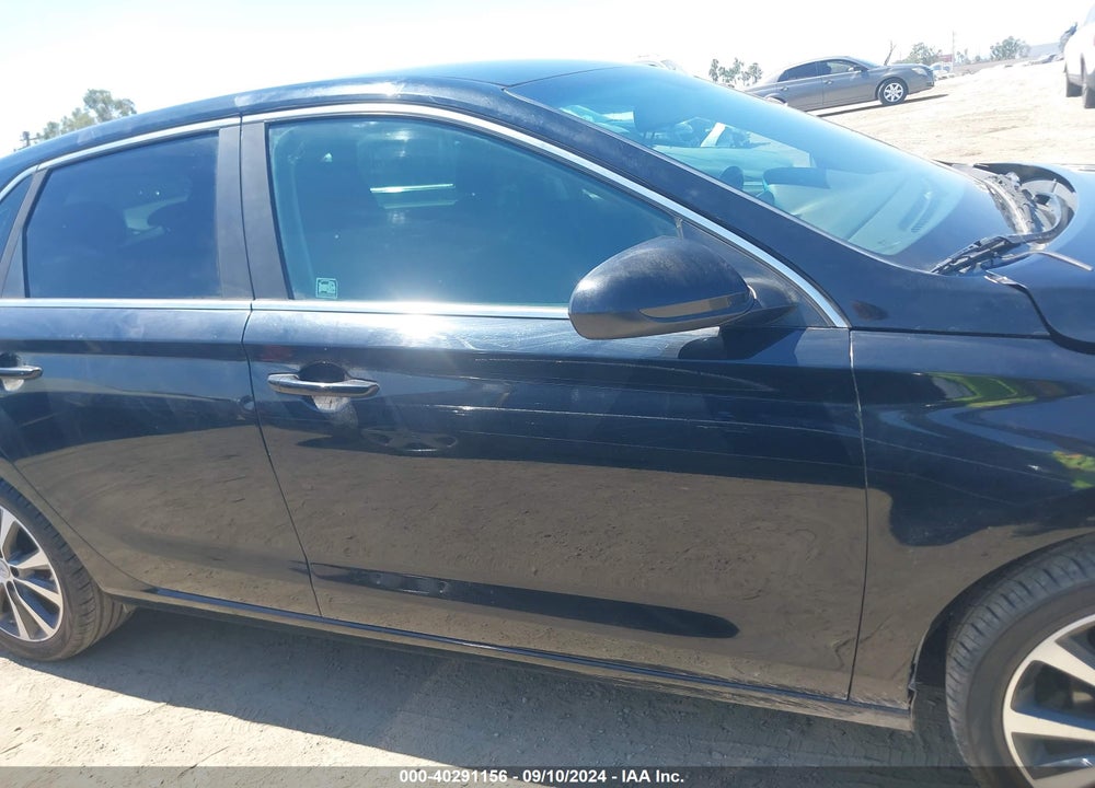 2019 HYUNDAI ELANTRA GT VIN: KMHH35LE0KU098744