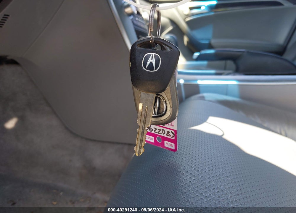2005 ACURA TL VIN: 19UUA662X5A066472