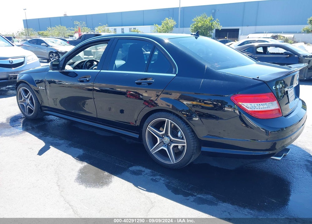 2009 MERCEDES-BENZ C 63 AMG VIN: WDDGF77XX9F327675