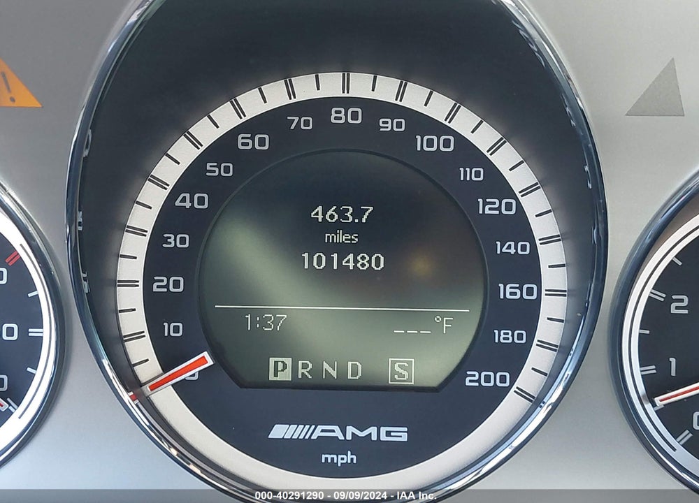 2009 MERCEDES-BENZ C 63 AMG VIN: WDDGF77XX9F327675