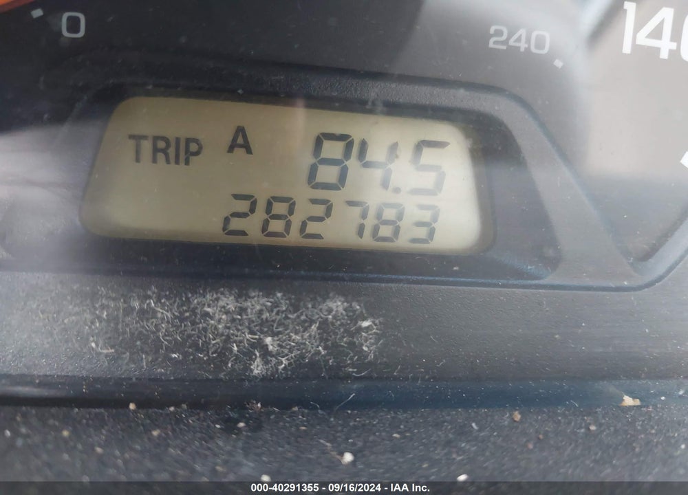 2000 HONDA ACCORD 2.3 SE VIN: JHMCG5671YC008935