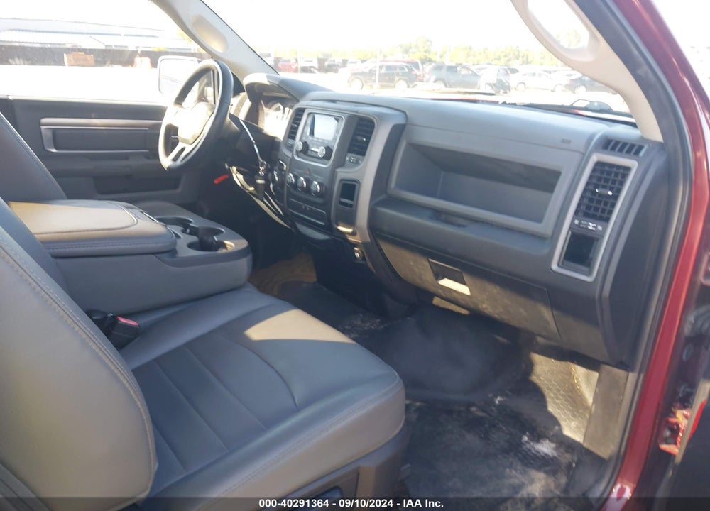 2016 RAM 1500 TRADESMAN VIN: 3C6JR6DG2GG206406
