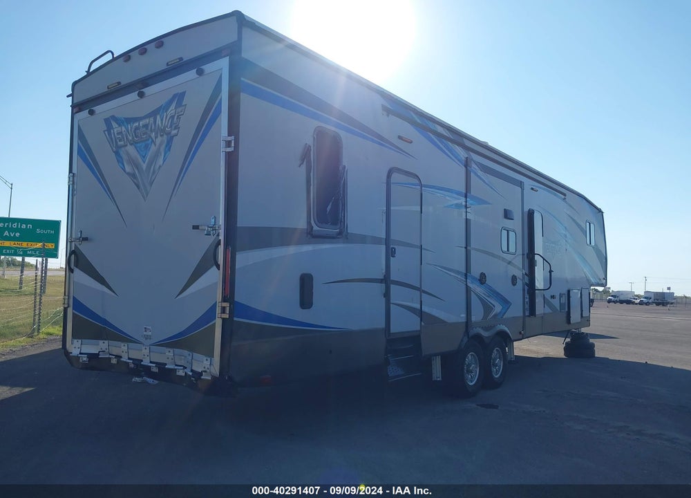 2018 FOREST RIVER VENGEANCE TOY HAULER VIN: 4X4FVGH22JR501988