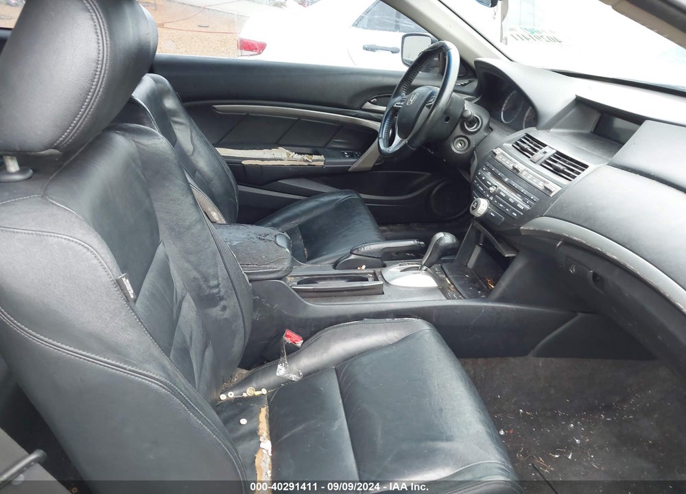 2010 HONDA ACCORD VIN: 1HGCS2B82AA000648