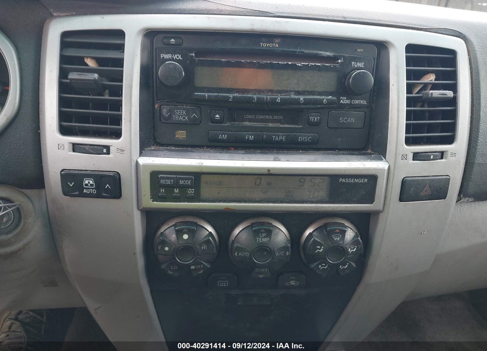 2004 TOYOTA 4RUNNER SR5 V8 VIN: JTEZT14R148004090