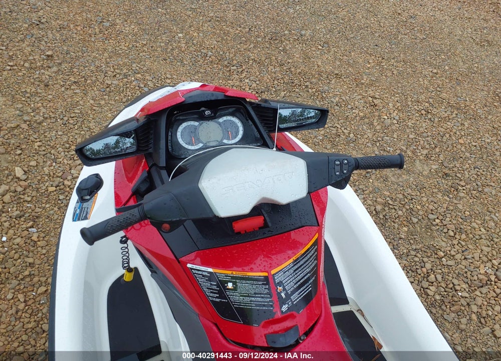 2010 SEADOO GTX 155 VIN: YDV15577D010