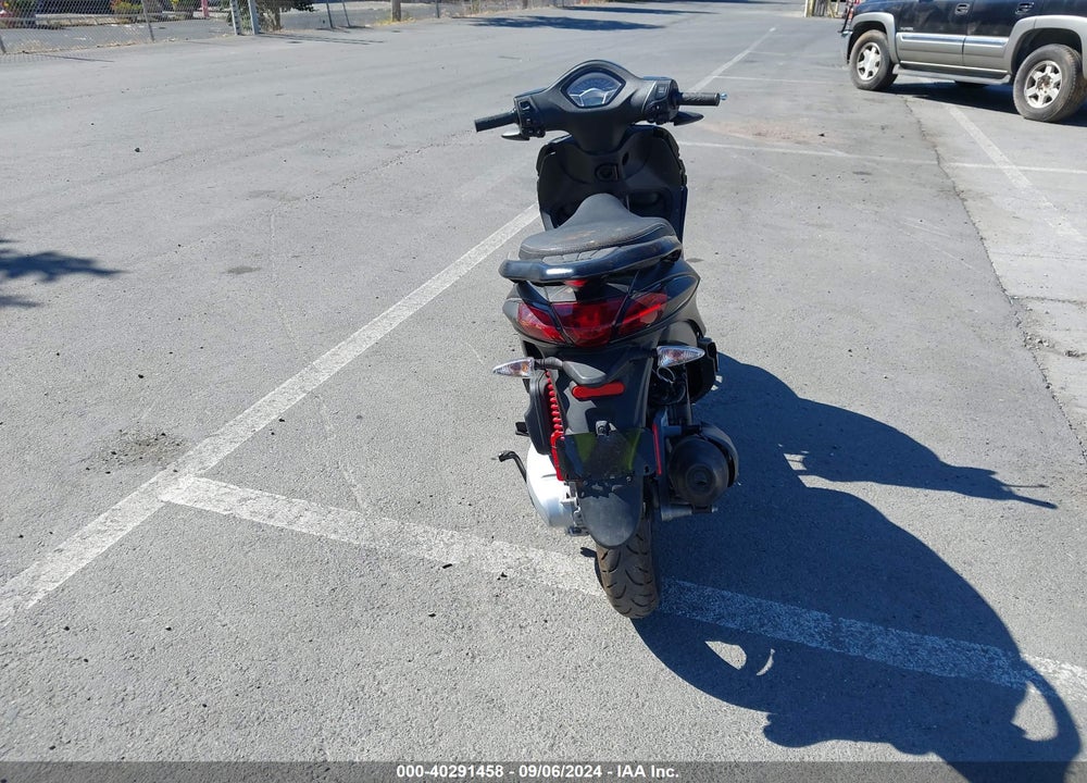 2022 PIAGGIO LIBERTY 150/150 S/150 BACI PERUGINA VIN: ZAPM898G2N7003317