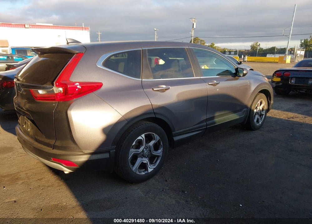 2017 HONDA CR-V EX VIN: 7FARW1H50HE009116