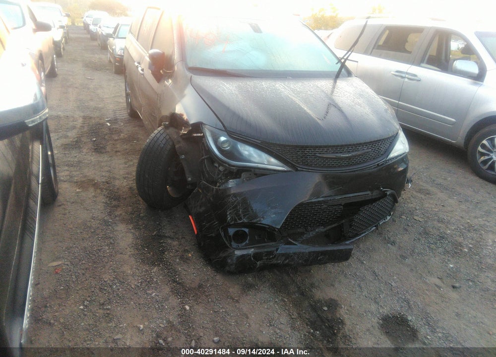 2020 CHRYSLER PACIFICA TOURING VIN: 2C4RC1FGXLR111092