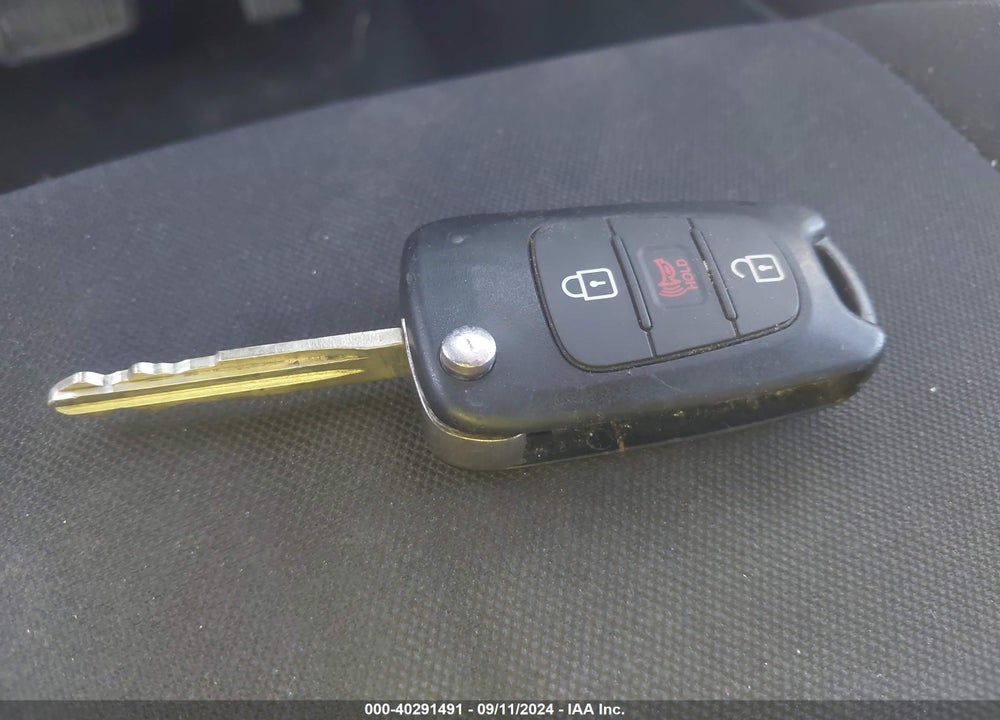 2012 KIA SOUL VIN: KNDJT2A66C7458714