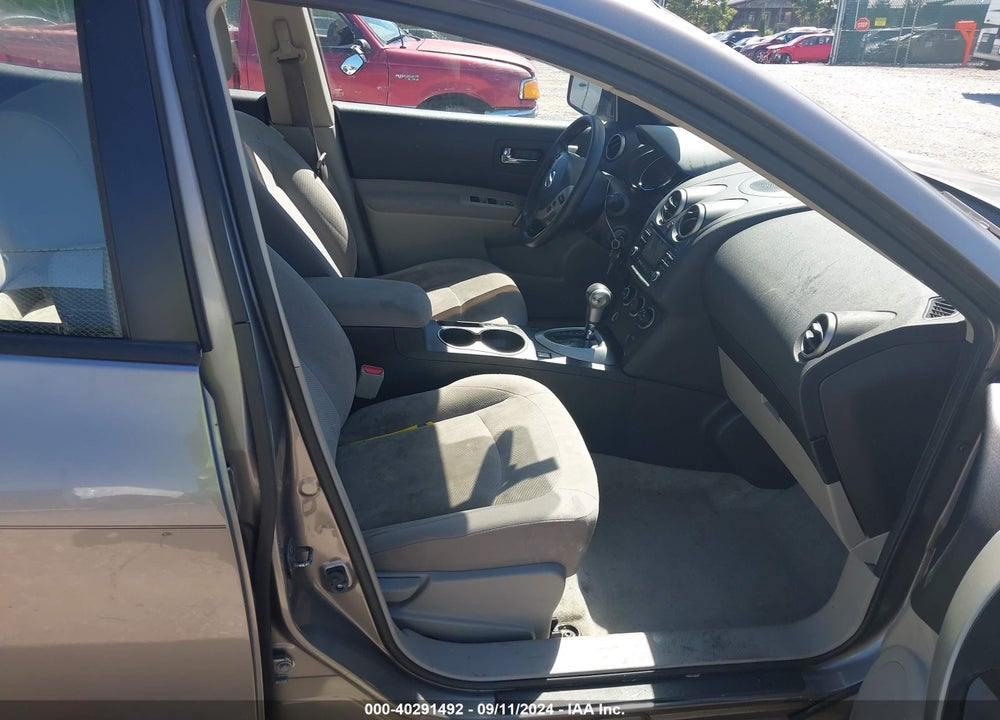 2015 NISSAN ROGUE SELECT S VIN: JN8AS5MVXFW758312
