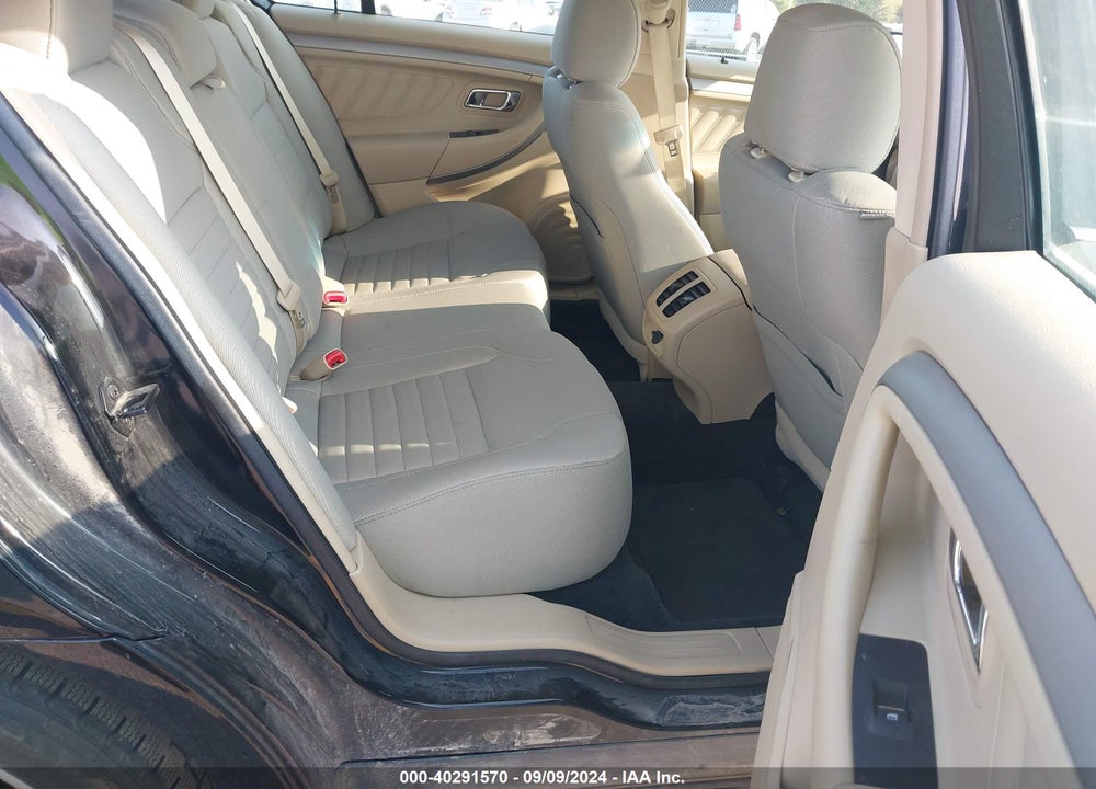 2018 FORD TAURUS SE VIN: 1FAHP2D81JG135142