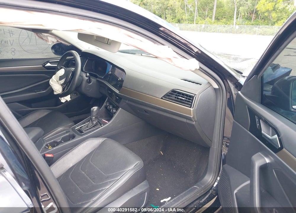 2019 VOLKSWAGEN JETTA 1.4T SEL PREMIUM VIN: 3VWG57BU6KM040167