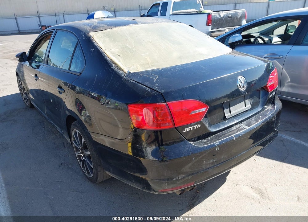 2012 VOLKSWAGEN JETTA 2.5L SE VIN: 3VWDP7AJ2CM025882