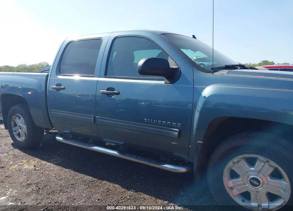 2011 CHEVROLET SILVERADO 1500 LT VIN: 3GCPKSE3XBG203001