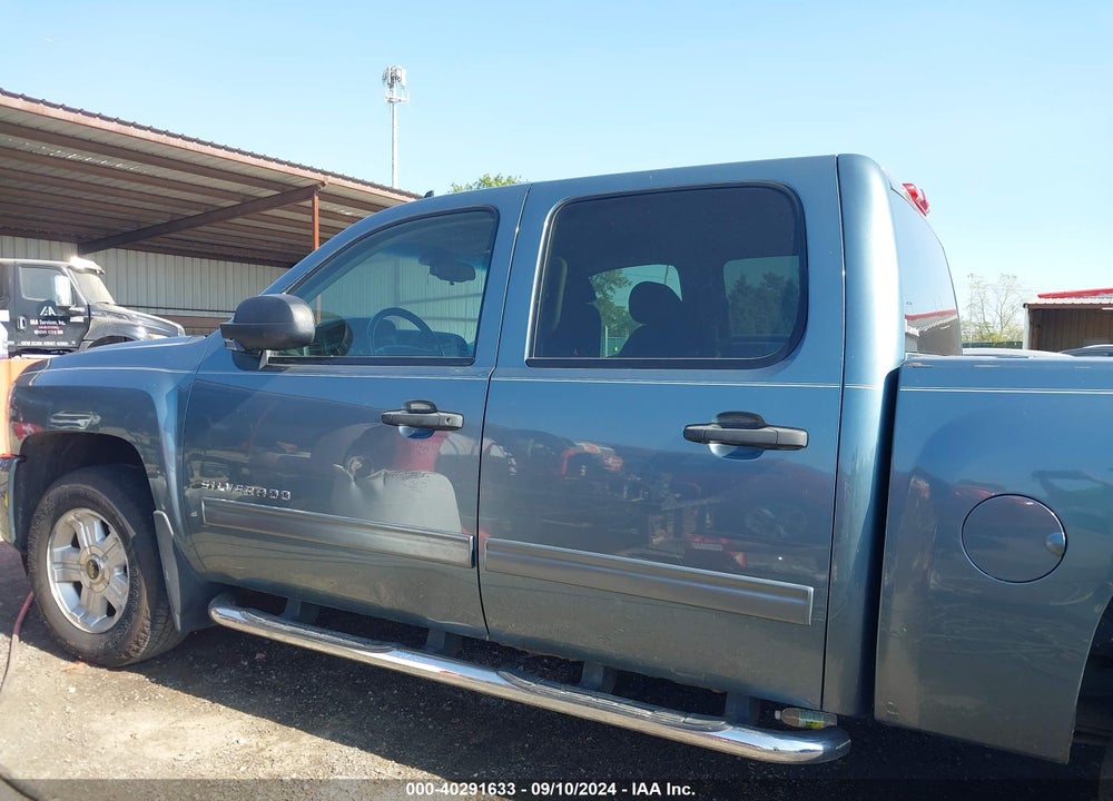 2011 CHEVROLET SILVERADO 1500 LT VIN: 3GCPKSE3XBG203001