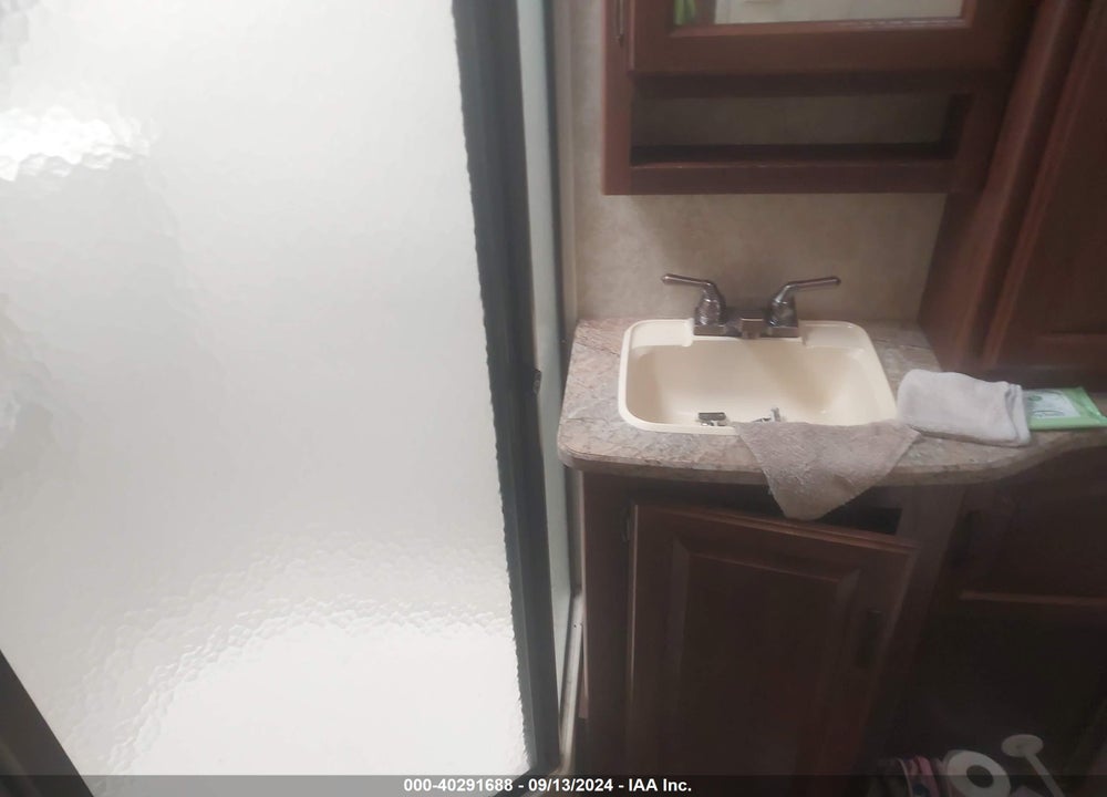 2013 KEYSTONE OTHER VIN: 4YDT32028DB450200