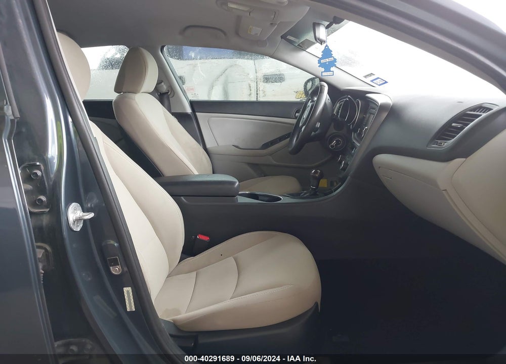 2015 KIA OPTIMA VIN: KNAGM4A71F5559510
