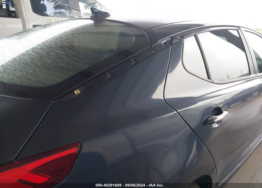 2015 KIA OPTIMA VIN: KNAGM4A71F5559510