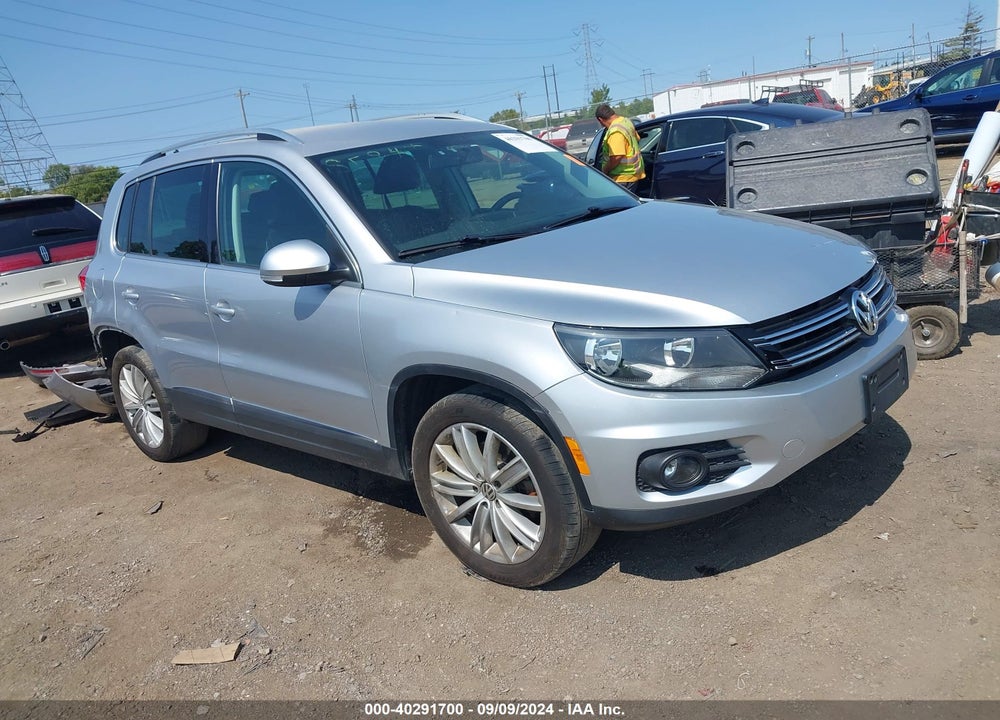 2013 VOLKSWAGEN TIGUAN SE VIN: WVGAV3AX5DW623924