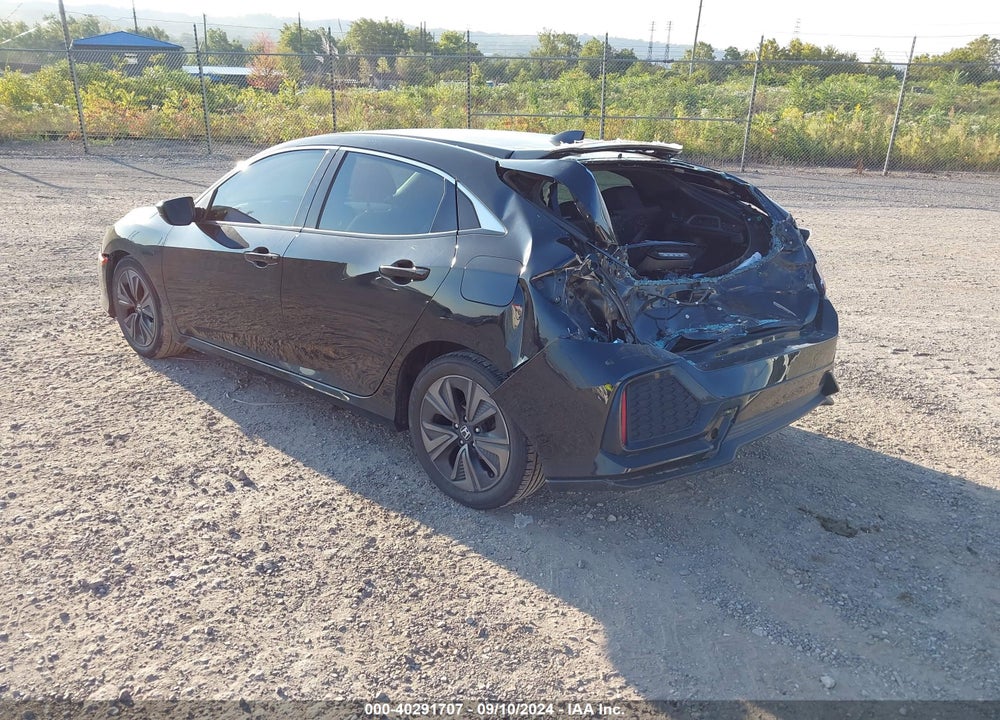 2018 HONDA CIVIC EX VIN: SHHFK7H59JU418183