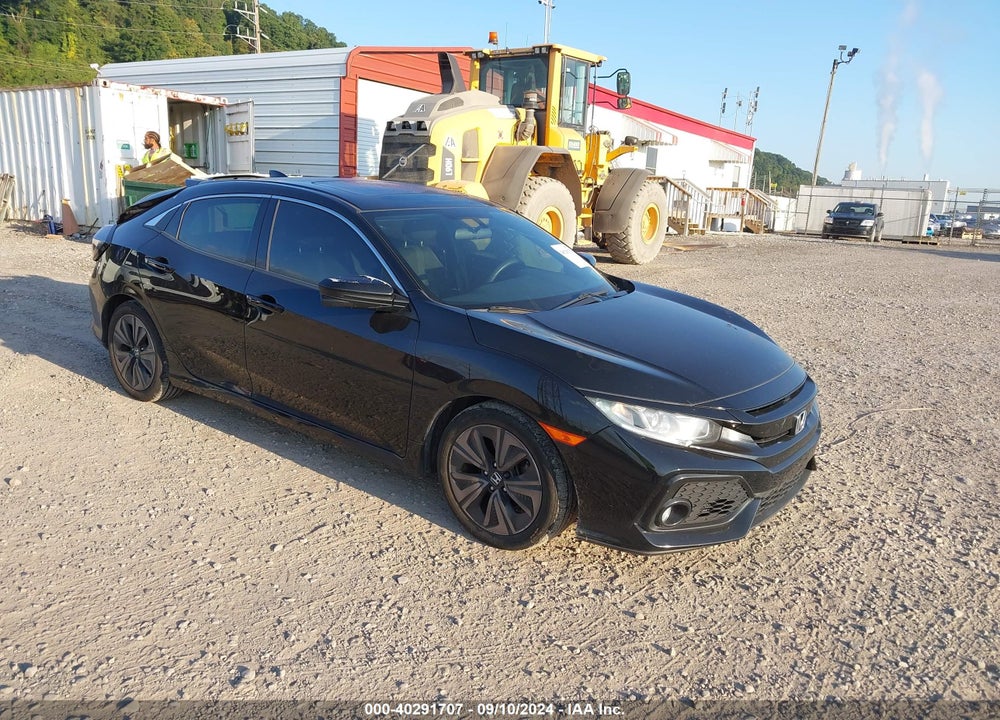 2018 HONDA CIVIC EX VIN: SHHFK7H59JU418183