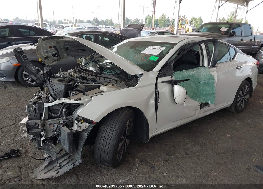 2022 NISSAN ALTIMA SV FWD VIN: 1N4BL4DV3NN409221