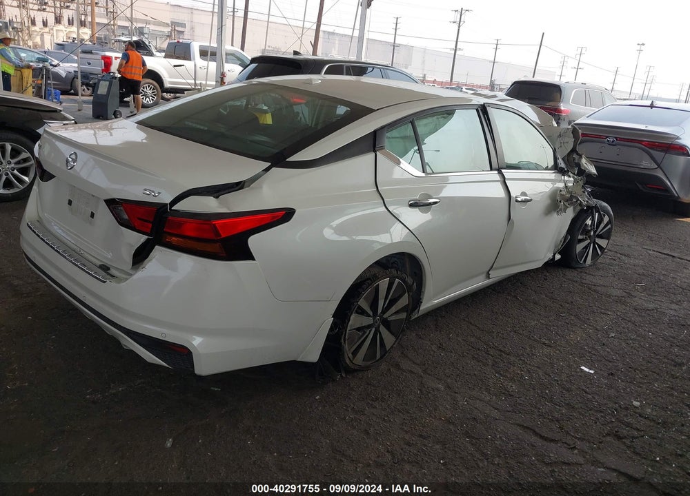 2022 NISSAN ALTIMA SV FWD VIN: 1N4BL4DV3NN409221