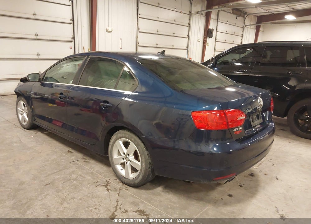 2014 VOLKSWAGEN JETTA 2.0L TDI VIN: 3VWLL7AJ3EM434225