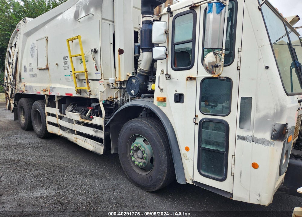 2016 MACK 600 LEU600 VIN: 1M2AU02C7GM010166