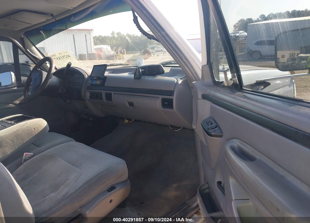 1997 FORD F-250 XL VIN: 1FTHX26G2VEB55562