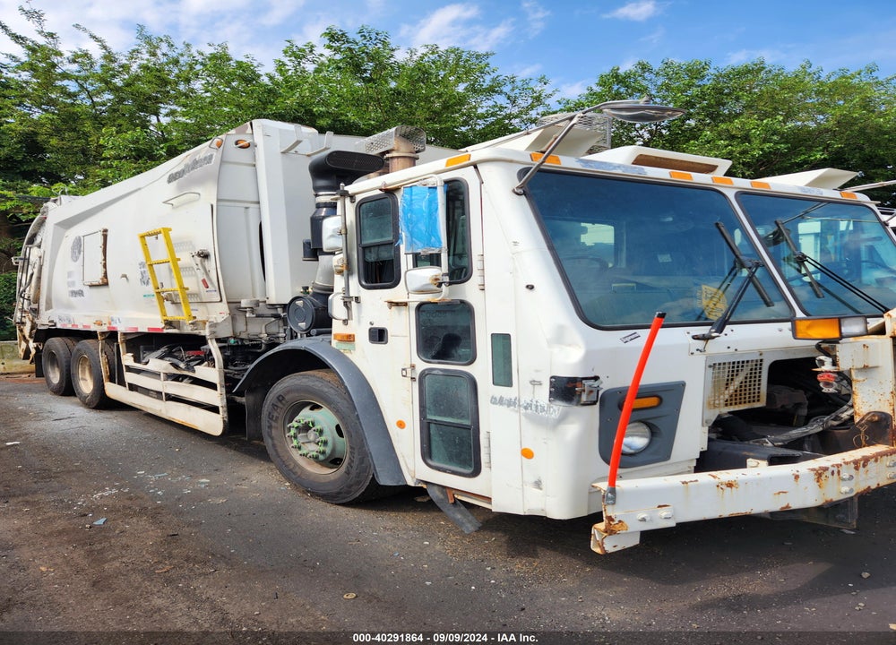 2016 MACK 600 LEU600 VIN: 1M2AU02C5GM010165