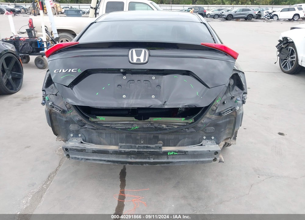 2018 HONDA CIVIC LX VIN: 19XFC2F59JE011930