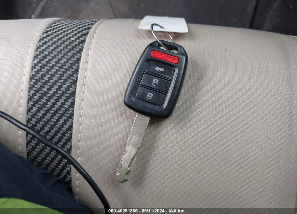 2018 HONDA CIVIC LX VIN: 19XFC2F59JE011930