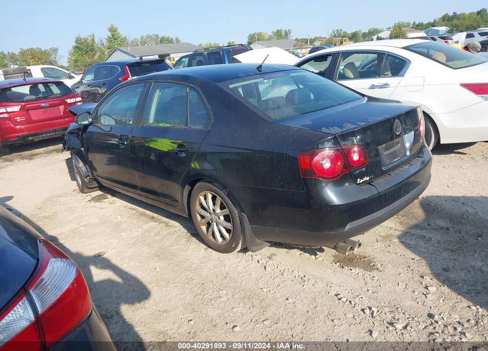 2010 VOLKSWAGEN JETTA LIMITED EDITION VIN: 3VWRZ7AJ3AM149995