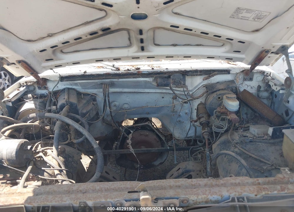 1987 FORD F350 VIN: 2FDKF37L2HCA32151