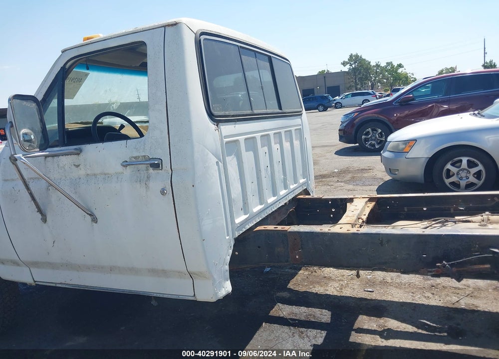 1987 FORD F350 VIN: 2FDKF37L2HCA32151