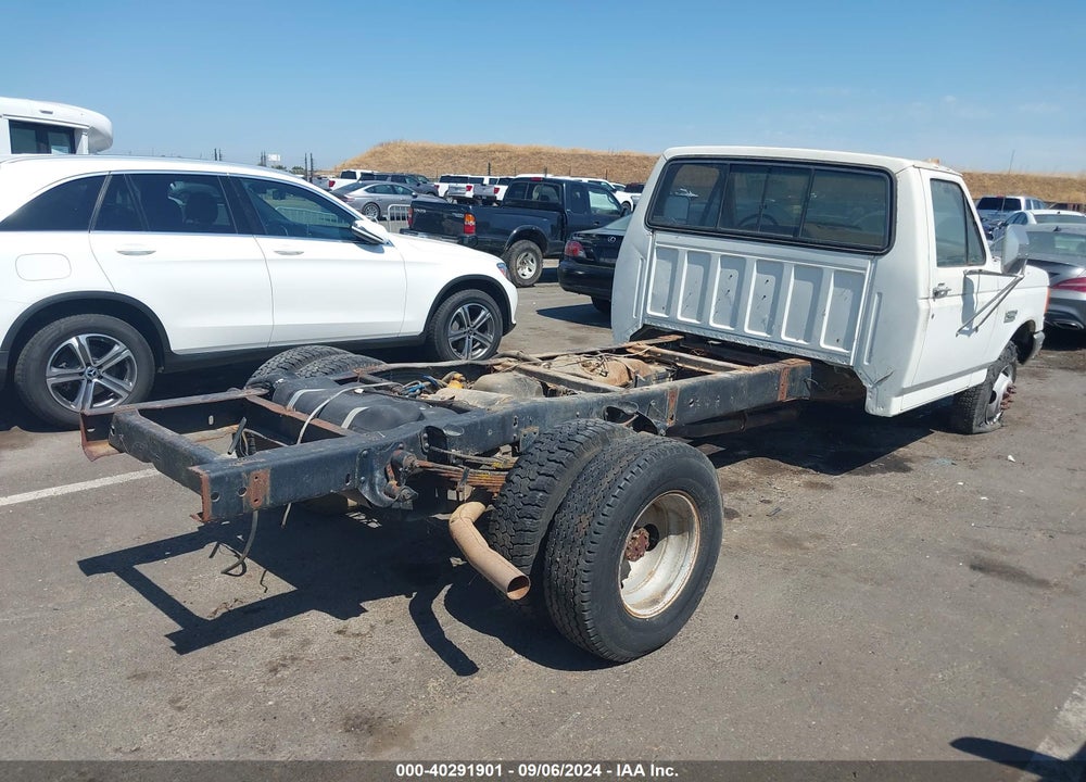1987 FORD F350 VIN: 2FDKF37L2HCA32151