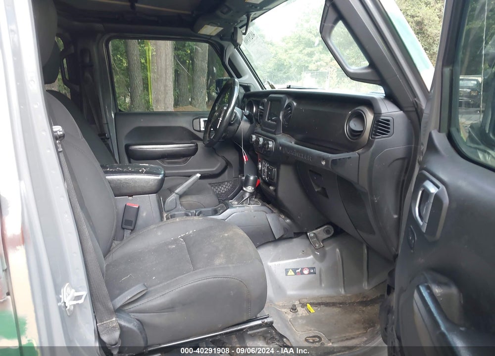 2019 JEEP WRANGLER UNLIMITED SPORT S 4X4 VIN: 1C4HJXDGXKW661874