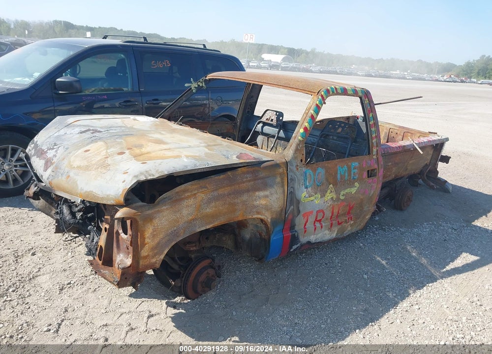 1993 CHEVROLET GMT-400 C1500 VIN: 1GCDC14K7PZ208084